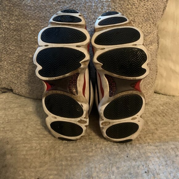 Jordan Sneakers Size 6.5Y - Picture 5 of 6